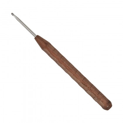 WALNUSS-HÄKELNADEL Maß: 2mm/16cm